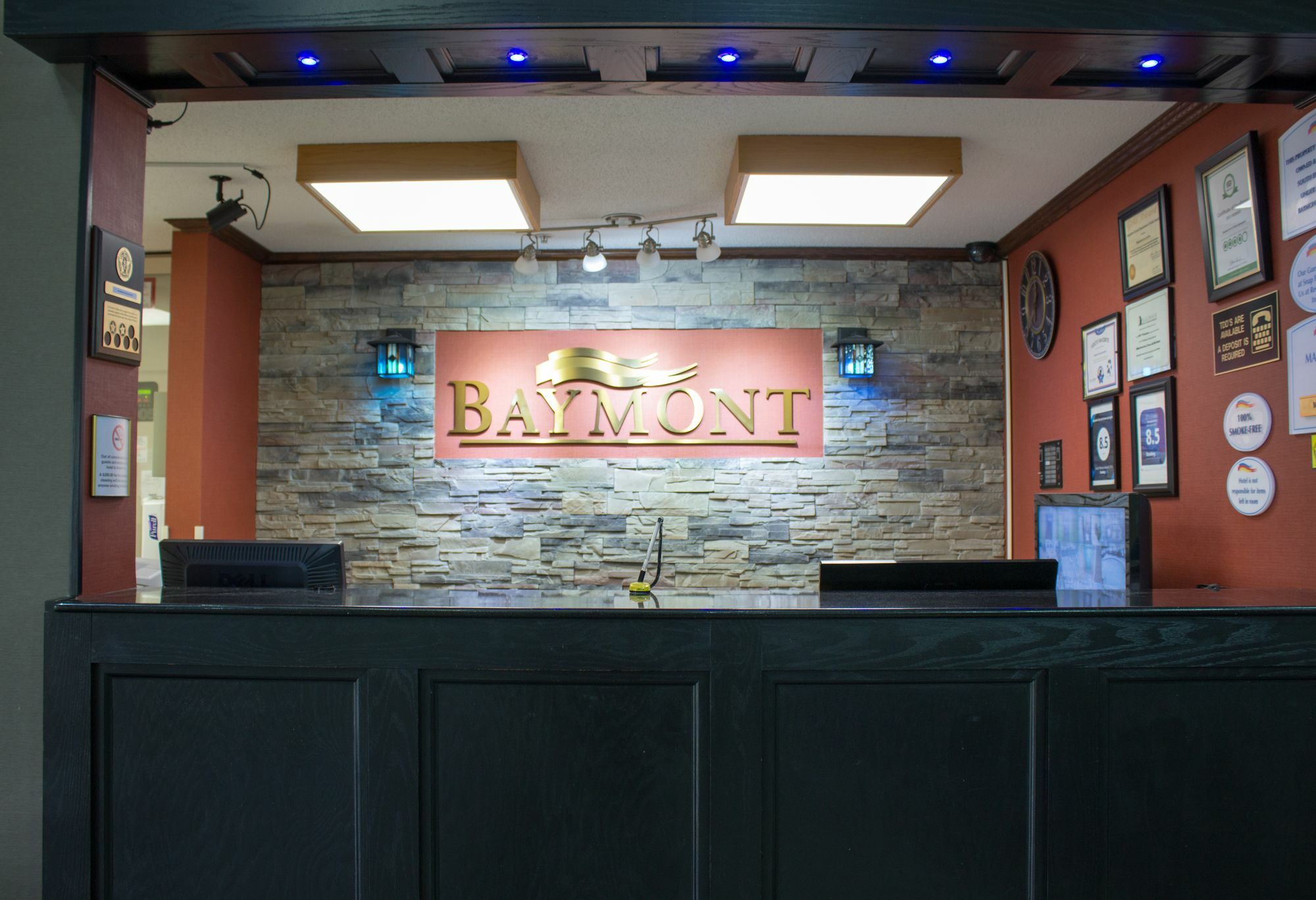 Baymont By Wyndham Springfield Il Hotel Exterior photo
